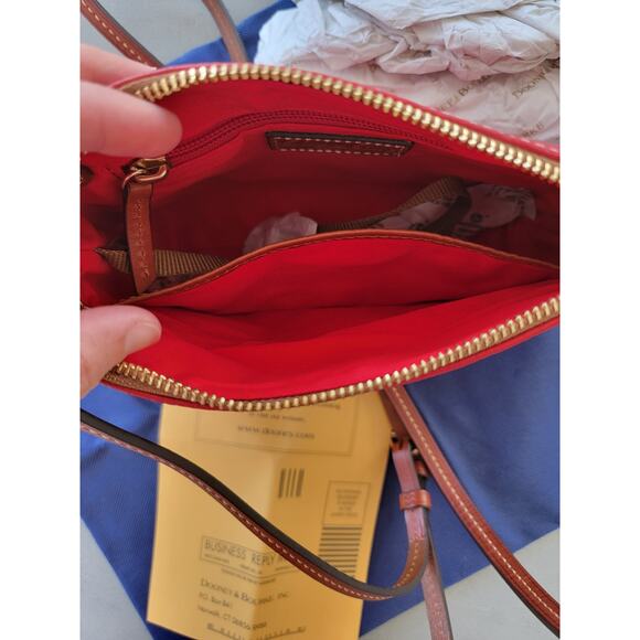 NWT Dooney & Bourke Ginger Pouchette Pebbled Grain Leather Red Crossbody Bag - Picture 8 of 12